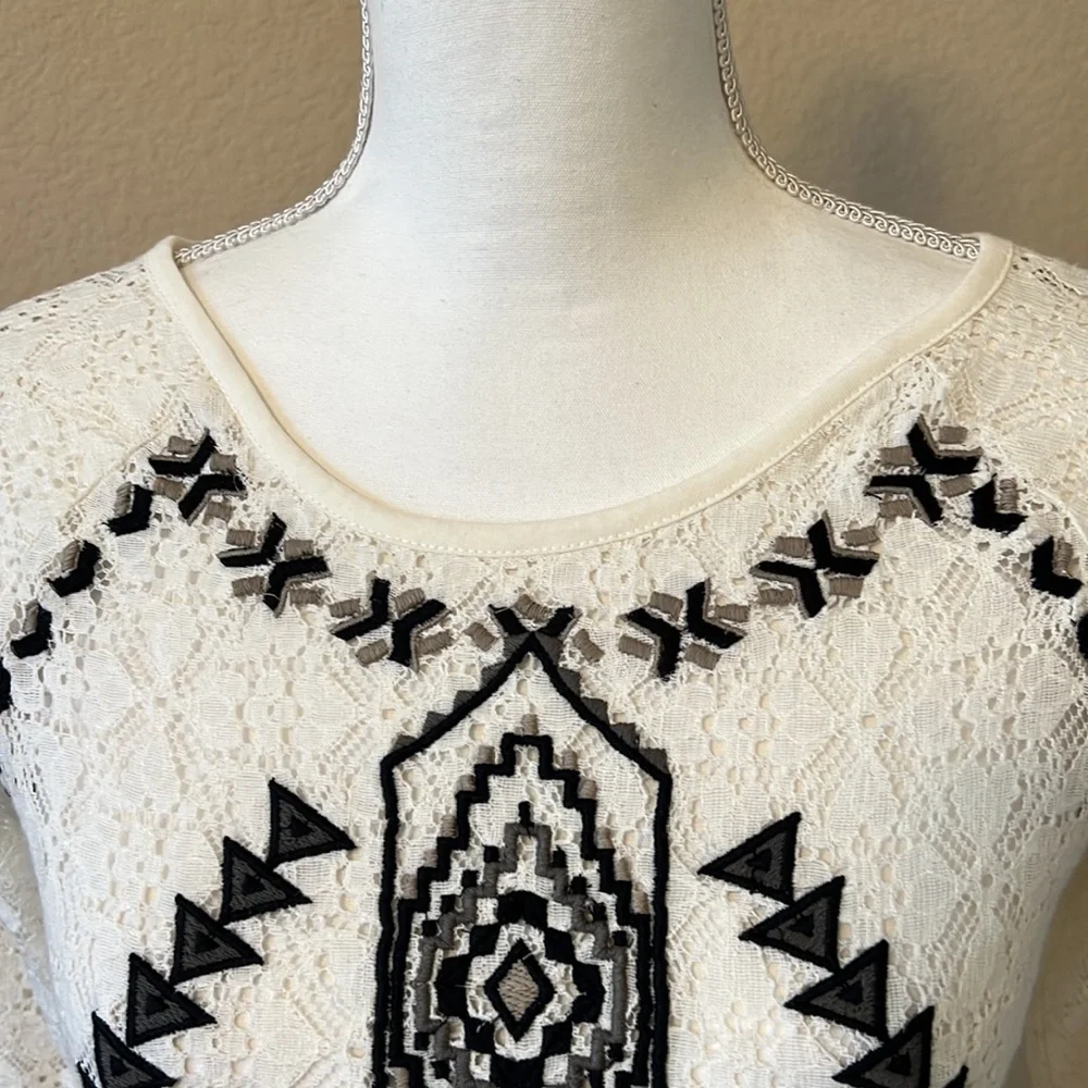 🎉Host Pick🎉Free People White Embroidered Lace Top